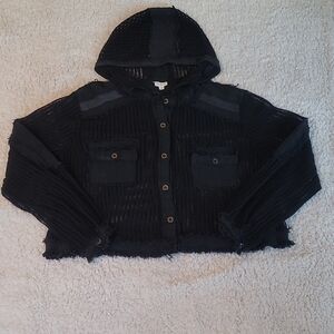 POL Black Textured Knit Sweater Size Small In Like New Condition